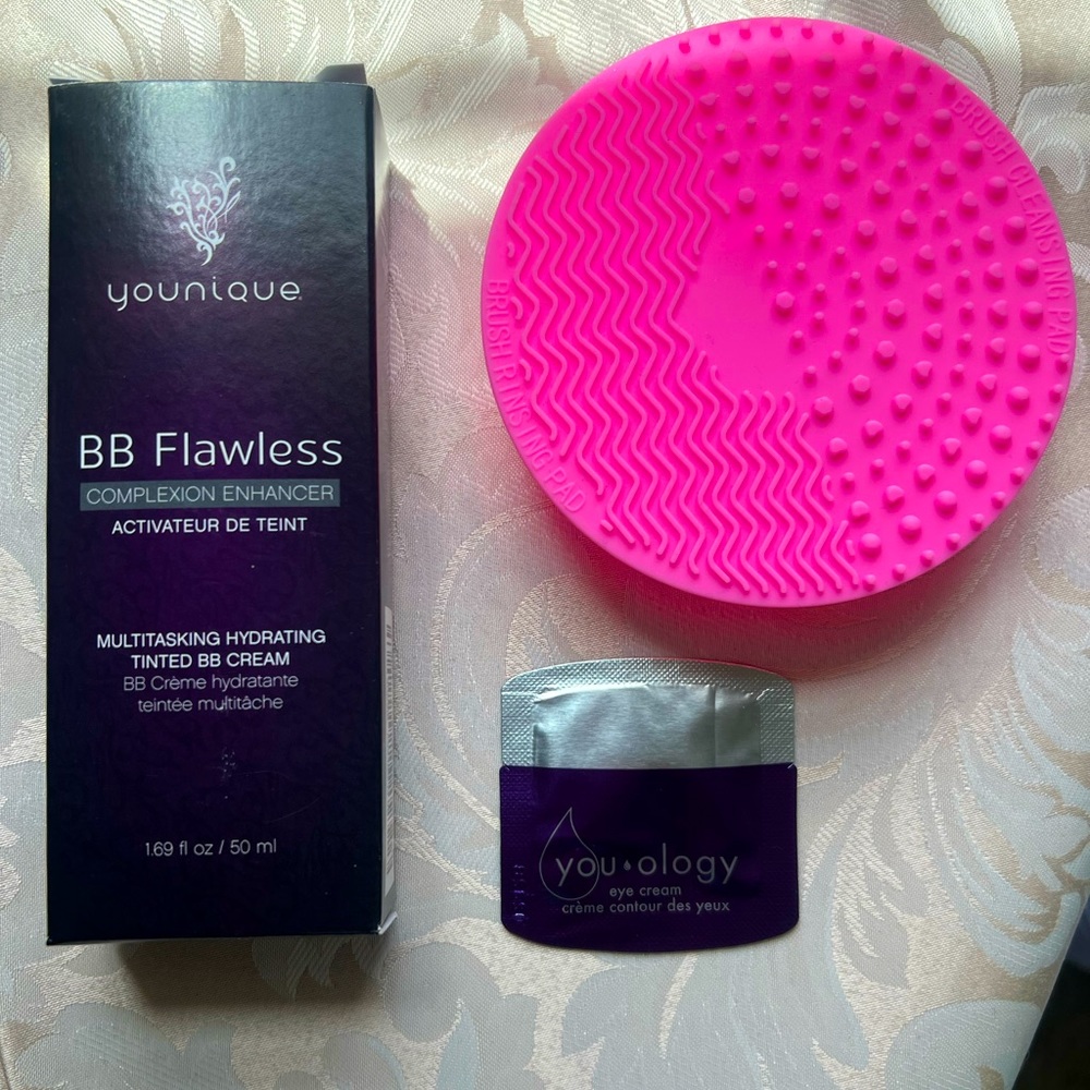 Younique BB Flawless in Bisque with bonus items!